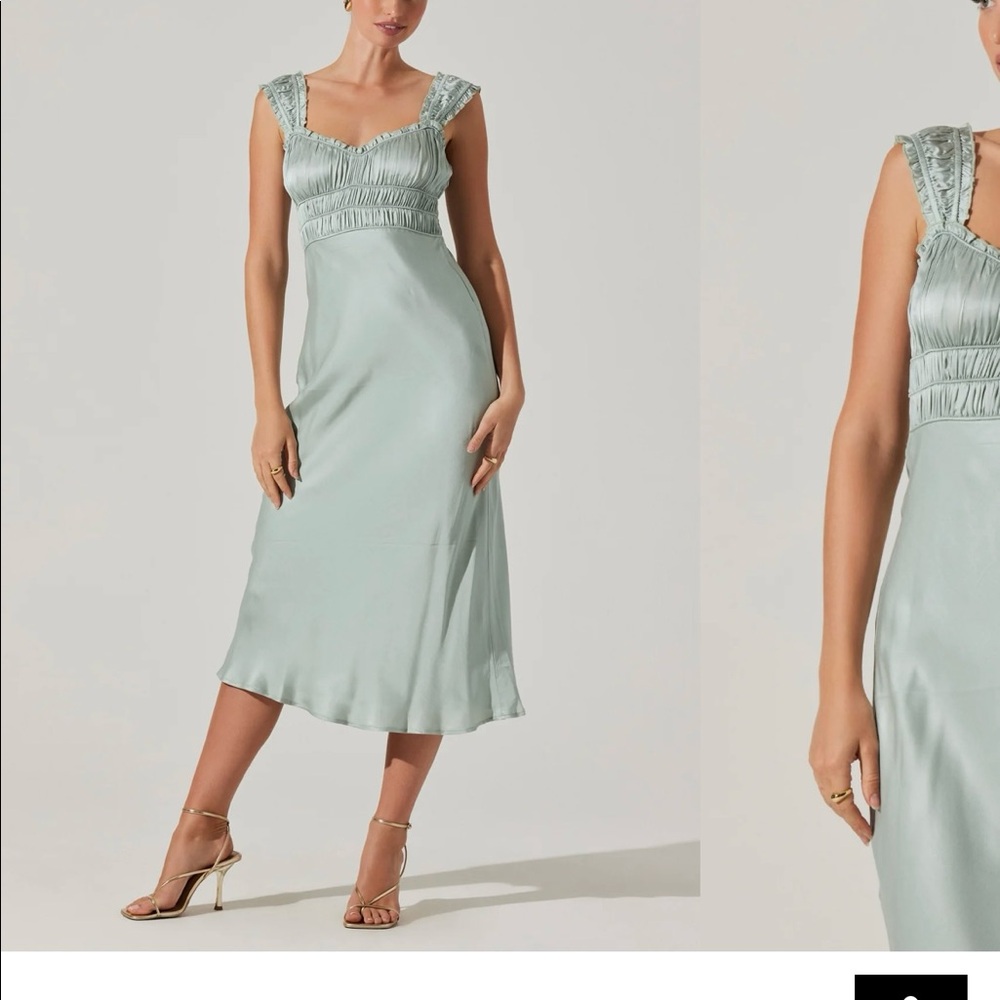Astr the label satin smocked midi dress